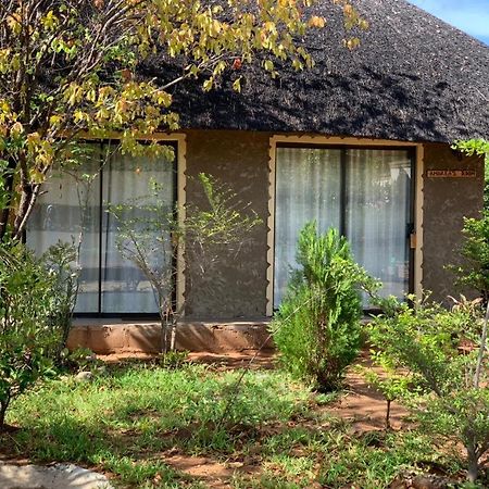 Jungle Breeze Home Stay Kasane Luaran gambar