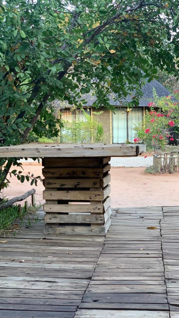Jungle Breeze Home Stay Kasane Luaran gambar