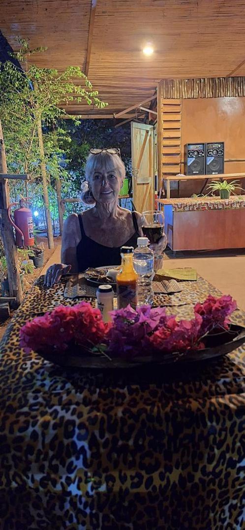 Jungle Breeze Home Stay Kasane Luaran gambar