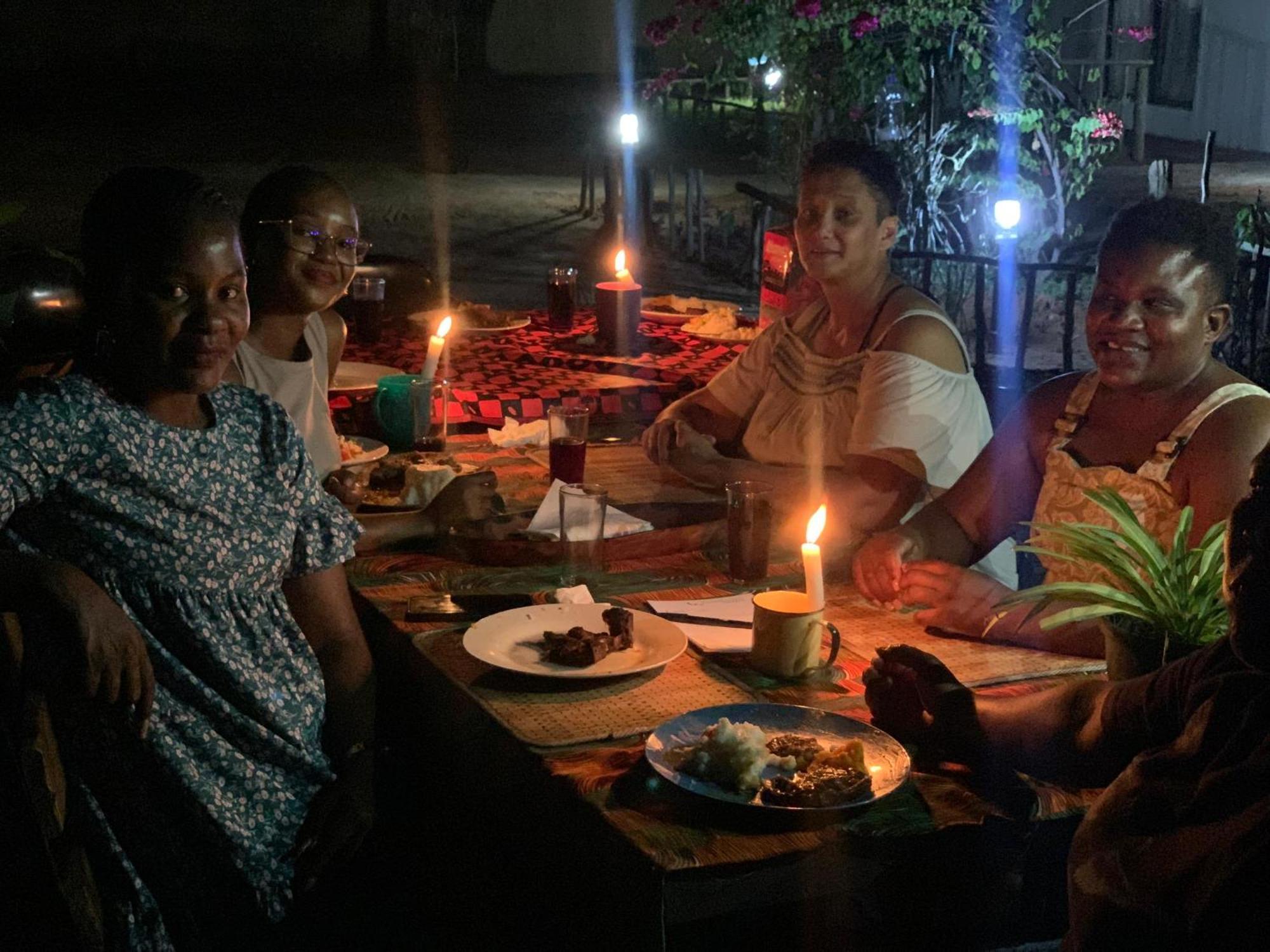 Jungle Breeze Home Stay Kasane Luaran gambar