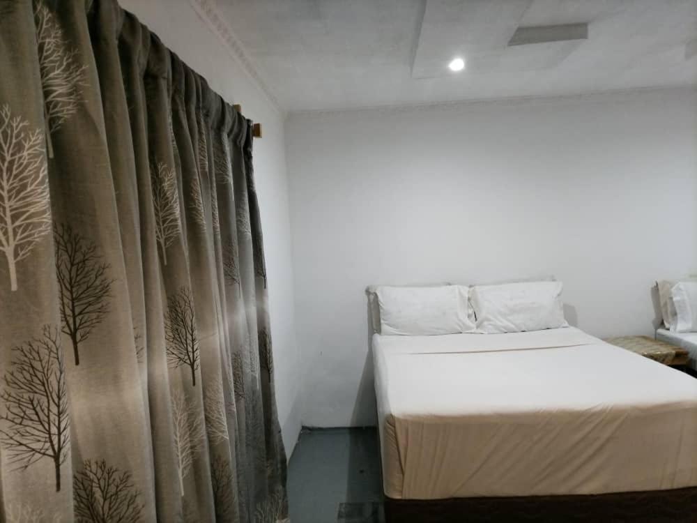 Jungle Breeze Home Stay Kasane Luaran gambar